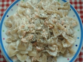 Farfalle con salmone e panna